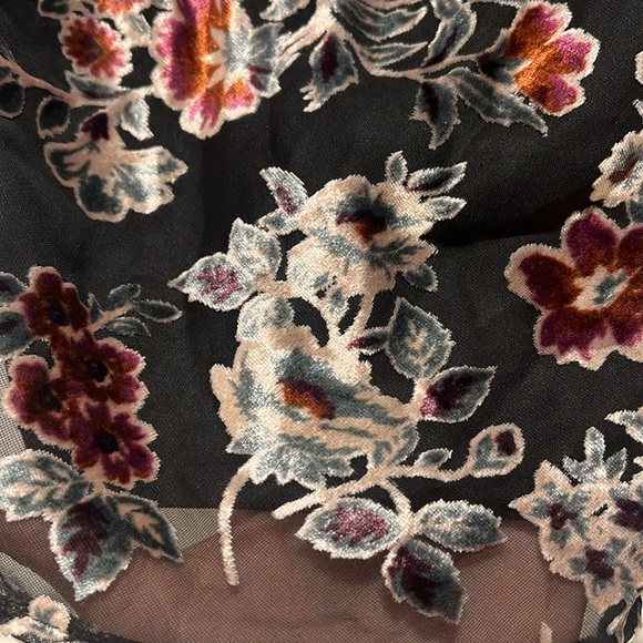 NWT American Eagle VELVET burnout floral Cowl Neck Tank S - Picture 6 of 9